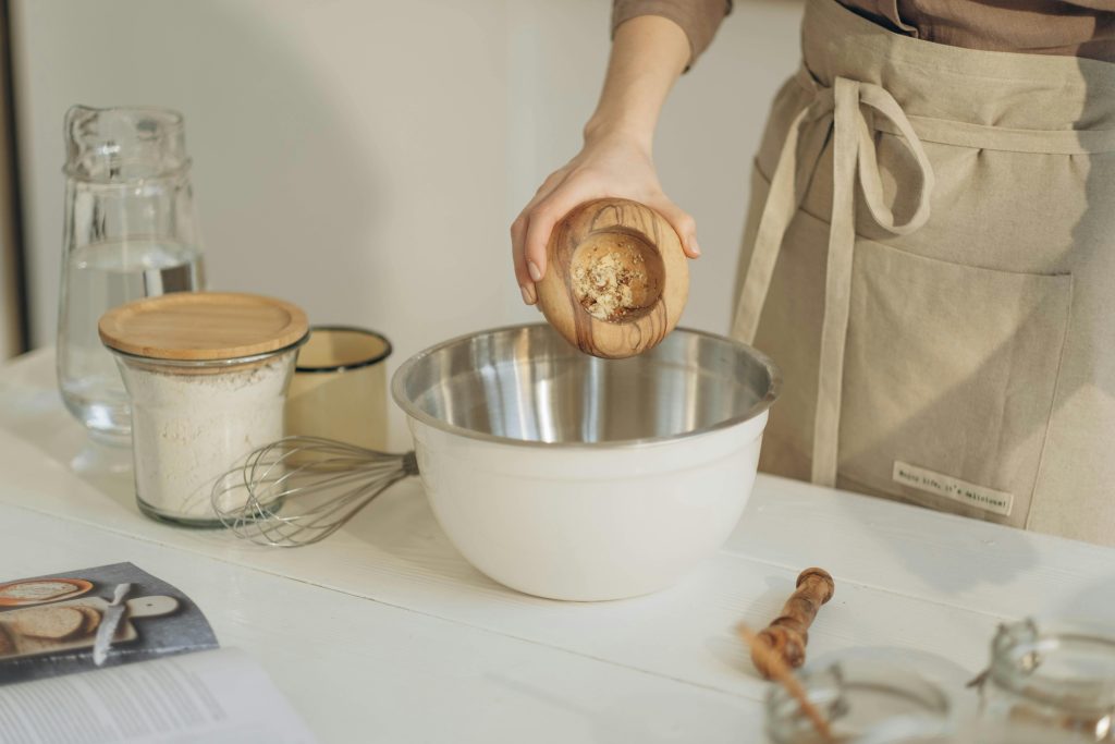 mixing bowls