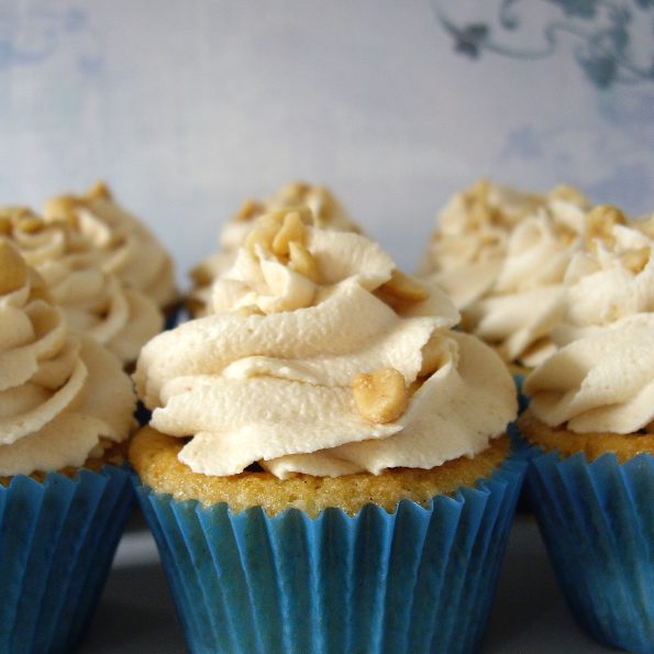 peanut butter cupcakes